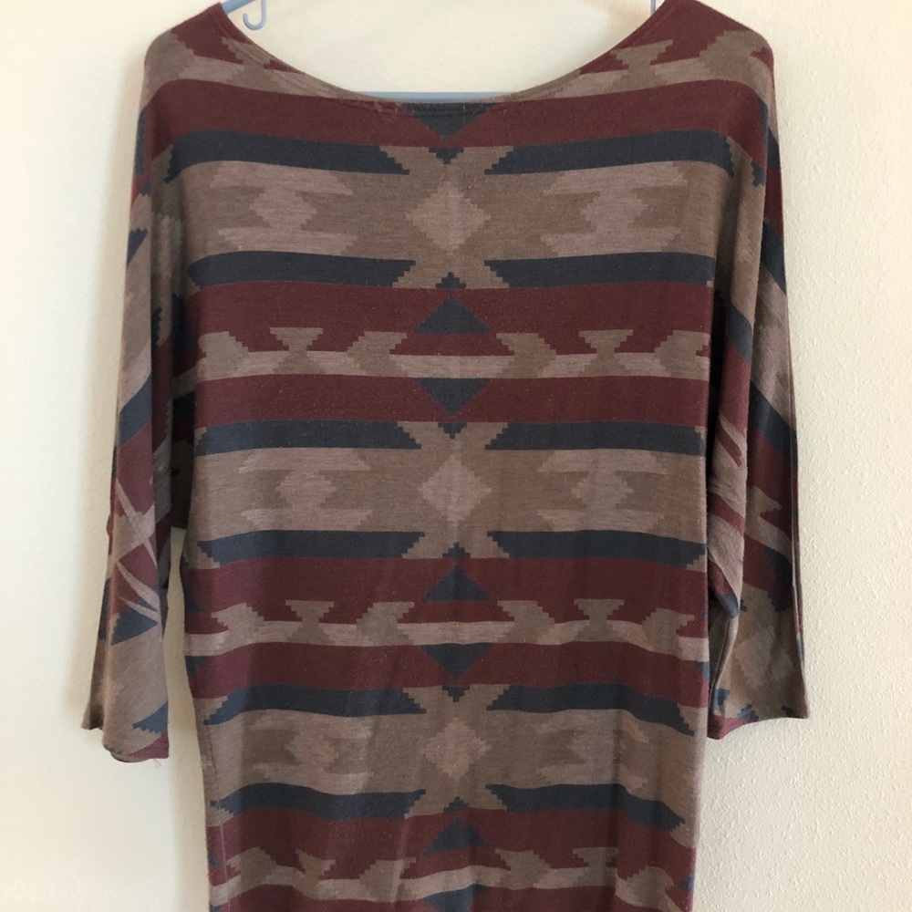 Enti Glamour Tribal/Aztec Top